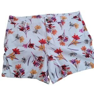 St. John's Bay Sz 16 Mid-Rise Tropical Flower Print Shorts White Plus
